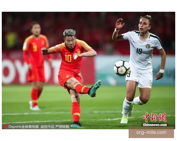 女足亚洲杯中国女足二比一力克朝鲜王霜替补破门成关键英雄振奋