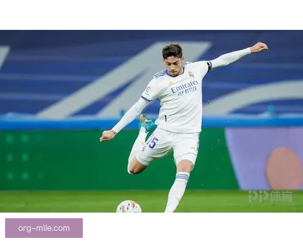 巴尔韦德荣膺西甲月度最佳球员展现出色表现